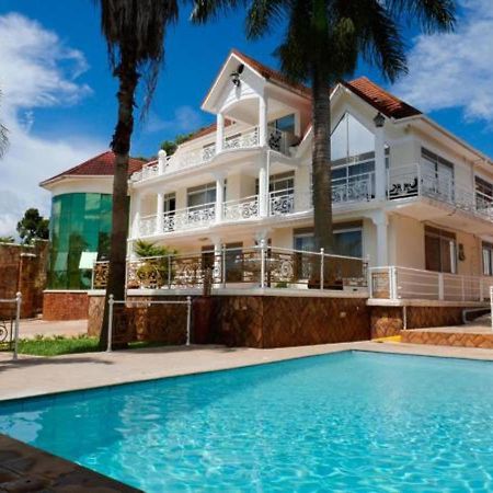 Ivory Castle Limited Hotel Kampala Luaran gambar