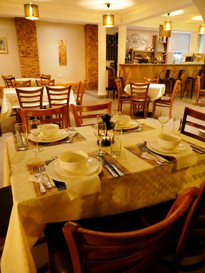 Ivory Castle Limited Hotel Kampala Luaran gambar
