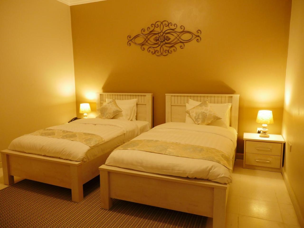 Ivory Castle Limited Hotel Kampala Luaran gambar